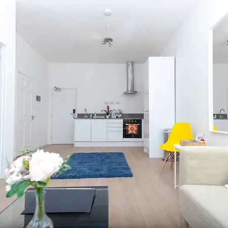One Bedroom Apartment Serviced Apartment Smethwick Flat 309 Birmingham Exterior photo