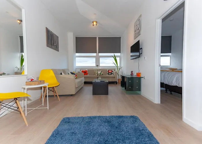 One Bedroom Apartment Serviced Apartment Smethwick Flat 309